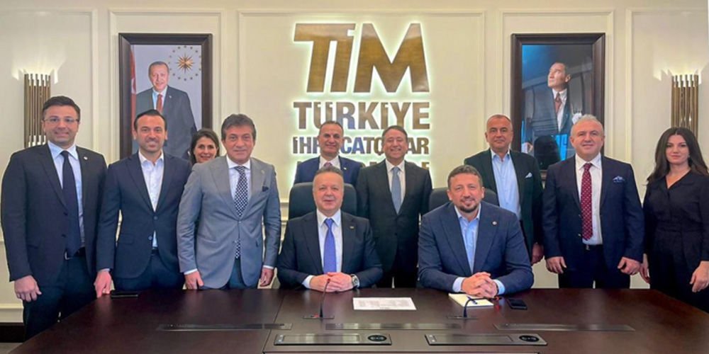 TİM'de hatıra fotoğrafı!