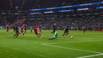 Bayern, Frankfurt’u tek golle geçti