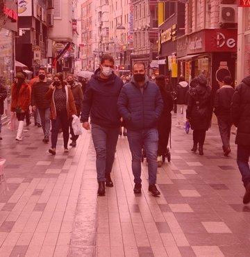 Göğüs Hastalıkları Uzmanı Prof. Dr. Şevket Özkaya, “Bu yaza kadar pandeminin sonuna gelebiliriz. Fakat herkesin hatırlatıcı dozlarını olmalarını istiyoruz. Aşı emniyet kemeri gibidir” dedi