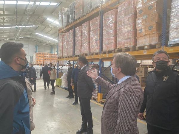 Aksaray Valisi Hamza Aydoğdu'dan stokçulara suçüstü