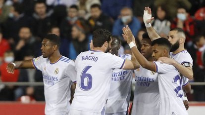Real Madrid şampiyonluğa koşuyor