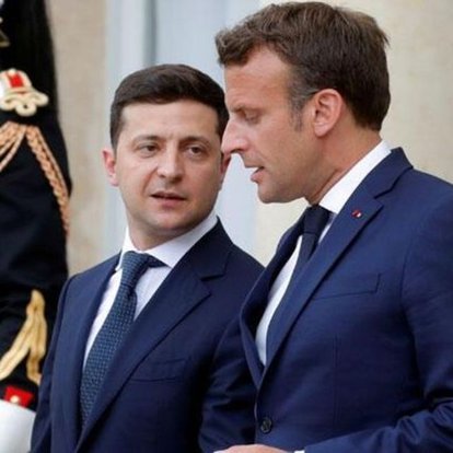 Zelenskiy ve Macron'dan 'barışçıl diyalog' görüşmesi