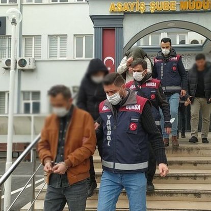 Bursa'da dolandırıcılık şebekesi çökertildi: 5 tutuklama