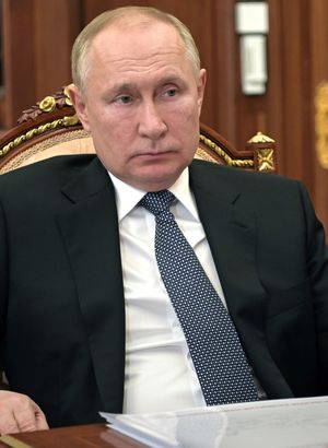 Putin'den flaş kararname: Devlet kurumlarında yabancı yazılımlara yasak! - Haberler