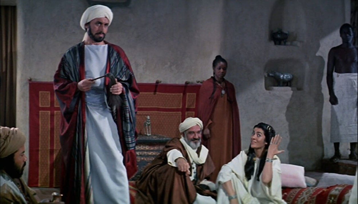  Suriye asıllı ABD'li oyuncu Michael Ansara, filmde 'Ebu Süfyan'ı canlandırdı. 