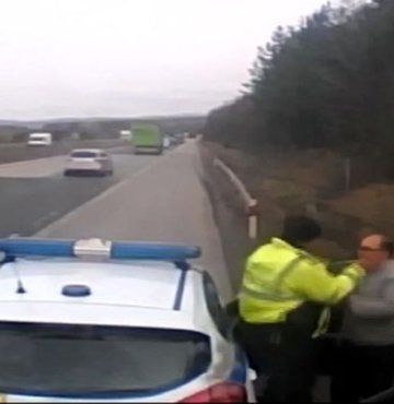Rüşvet alamayan Bulgar polis Türk şoförü tokatlamıştı! Sıcak gelişme!