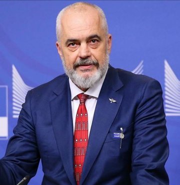 Arnavutluk Başbakanı Edi Rama, Türkiye’nin tüm Avrupa için çok önemli güvenlik noktası olduğunu söyledi