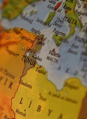 Tunus'ta gemi battı: 4'ü Türk 7 mürettebat kurtarıldı