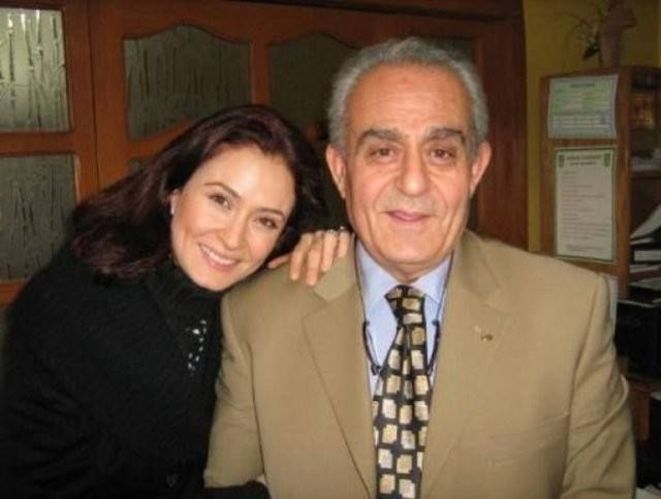 Ceyda D&uuml;venci ve babası İsmail D&uuml;venci.