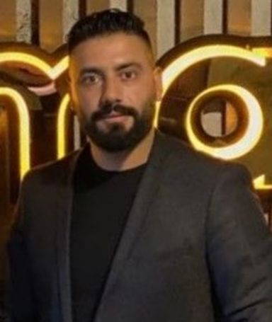 Murat Demirci'nin eski sevgililerini rezidansa davet ettiği iddia ediliyor.