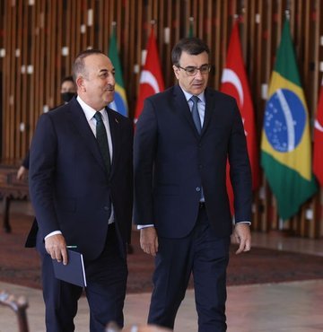 Dışişleri Bakanı Mevlüt Çavuşoğlu, resmi ziyaret kapsamında bulunduğu Brezilya