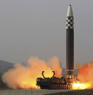 Güney Kore, Kuzey Kore’nin tanımlanamayan bir füzeyi denize doğru fırlattığını bildirdi.

