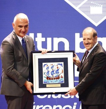 Hasan Kalyoncu Üniversitesi İletişim Fakültesi tarafından düzenlenen "Altın Baklava Film Akademisi VII. Uluslararası Film Festivali", 10-12 Mayıs 2022 tarihlerinde rekor katılımla gerçekleşti. Birbirinden ünlü isimlerin jüri üyesi olduğu festival, ödüllerin sahiplerini bulduğu görkemli gala gecesi ile sona erdi