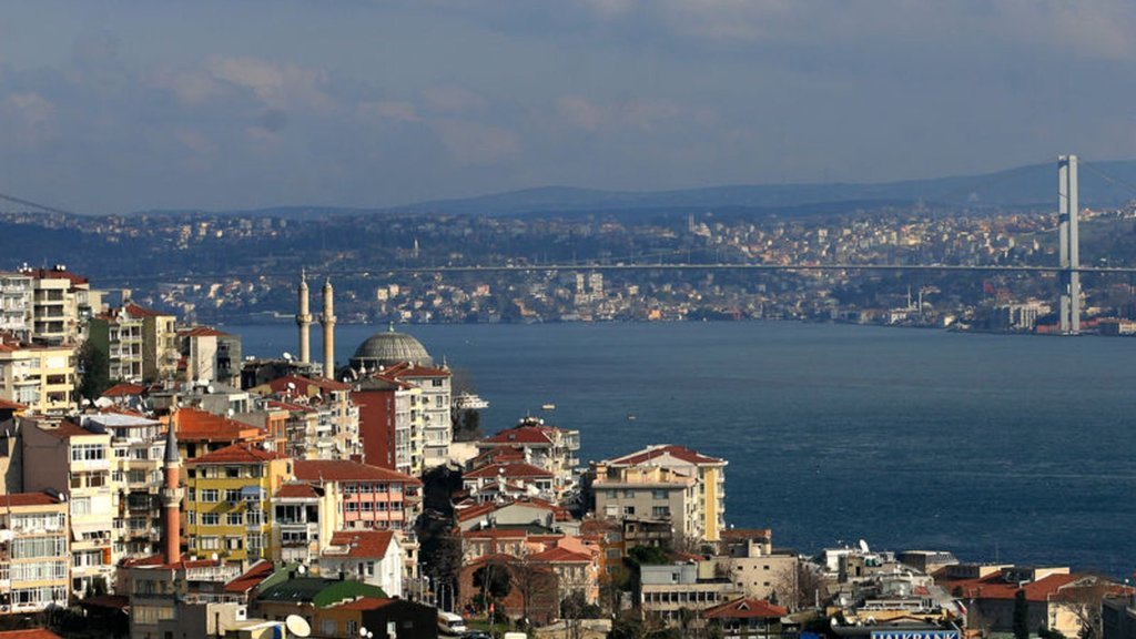Orta direk İstanbul'da eriyor