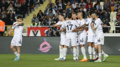 Fenerbahçe güle oynaya!