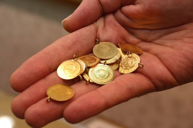 Altın fiyatları YÜKSELDİ! Gram altın ve çeyrek altın fiyatı bugün ne kadar, kaç TL? 23 Mayıs anlık altın fiyatları canlı kuru