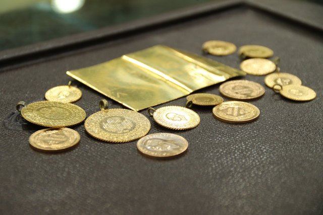 Altın fiyatları YÜKSELDİ! Gram altın ve çeyrek altın fiyatı bugün ne kadar, kaç TL? 23 Mayıs anlık altın fiyatları canlı kuru