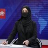 Taliban yasakladı: Kadın spikerler yüzlerini örttü
