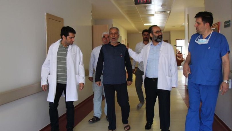 Mardin'de bir ilk! Hastaya yapay damar takıldı