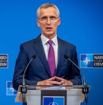 NATO Genel Sekreteri Stoltenberg, Finlandiya ve İsveç’in NATO üyeliği konusunda Türkiye’nin kaygılarının giderilmesi için üç ülkenin yetkilileriyle Brüksel’de görüşeceğini açıkladı
