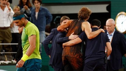 Zverev sakatlandı, Nadal finale çıktı