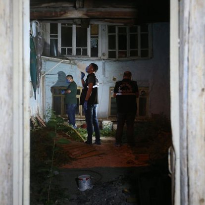 Bursa'da evinden kötü kokular gelen kadın ölü bulundu