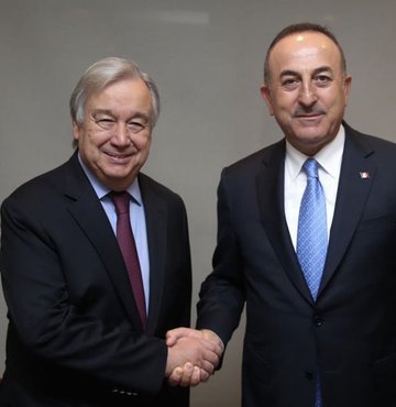 Son dakika... Dışişleri Bakanı Mevlüt Çavuşoğlu, Birleşmiş Milletler Genel Sekreteri  Antonio Guterres ile telefonda görüştü. 