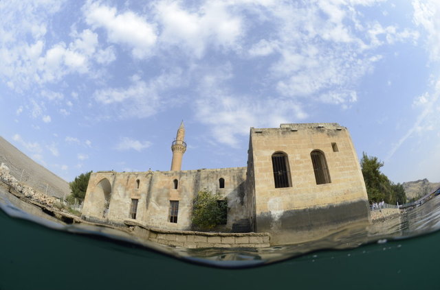 Su altındaki şehir Halfeti İtalya'da tanıtılıyor