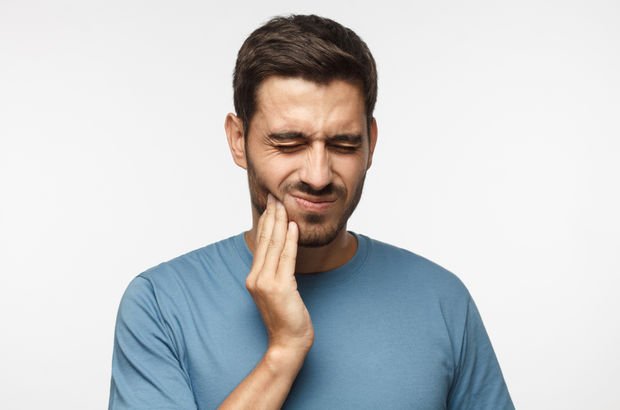 20'lik diş ağrısı belirtileri