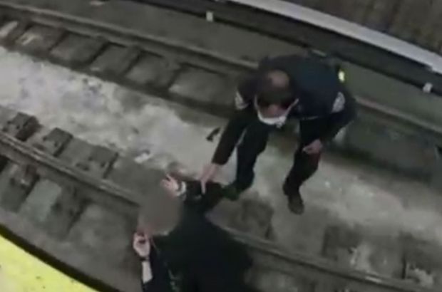 25 yaşındaki kadın fenalaşıp metro raylarına düştü