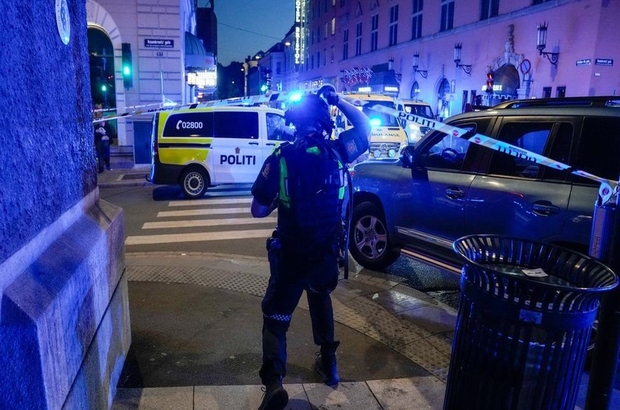 Oslo'da 2 kişinin öldüğü silahlı saldırıya 'terör eylemi' soruşturması