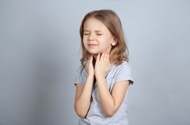 Çocuklarda boğaz ağrısı neden olur?