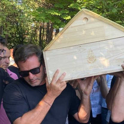 Nihat Alt�nkaya'n�n baba ac�s�!