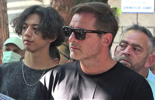 Nihat Alt�nkaya'n�n baba ac�s�!