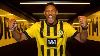 Haller, Dortmund'a transfer oldu