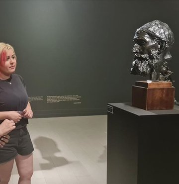 Dünyanın önde gelen heykeltıraşlarından Fransız Fransız heykeltıraş Auguste Rodin