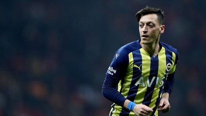 Mesut Özil resmen Başakşehir'de