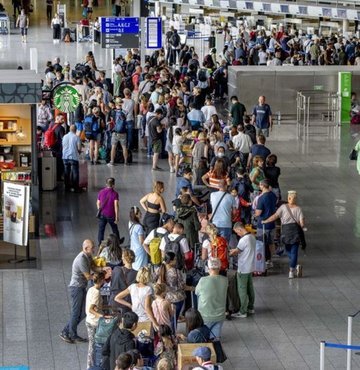 Avrupa havalimanlarındaki personel eksikliği sebebiyle yaşanan kaos sürerken, Almanya