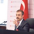 Yılın 3 enflasyon raporunun sunumunda konuşan TCMB Başkanı Kavcıoğlu "Para politikası kararları küresel ekonomide belirgin yavaşlama olasılığını güçlendirdi" dedi. Kavcıoğlu Türkiye ekonomisinin üretim, ihracat ve istihdamı artırmayı merkeze alan bir dönüşüm sürecinde olduğunu belirtti
