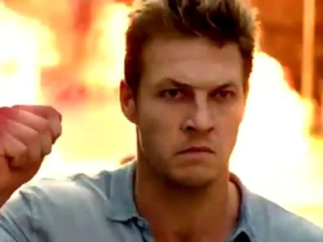 <span><strong>HEDEFTEKİ ADAM FİLMİNİN OYUNCULARI KİMLERDİR? </strong></span>