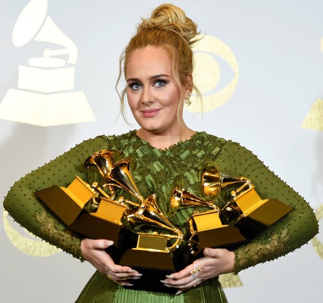 Adele: Hiç böyle aşık olmamıştım! - Magazin haberleri