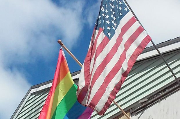 ABD'de bir okul yönetimi, LGBT sembollerini yasakladı