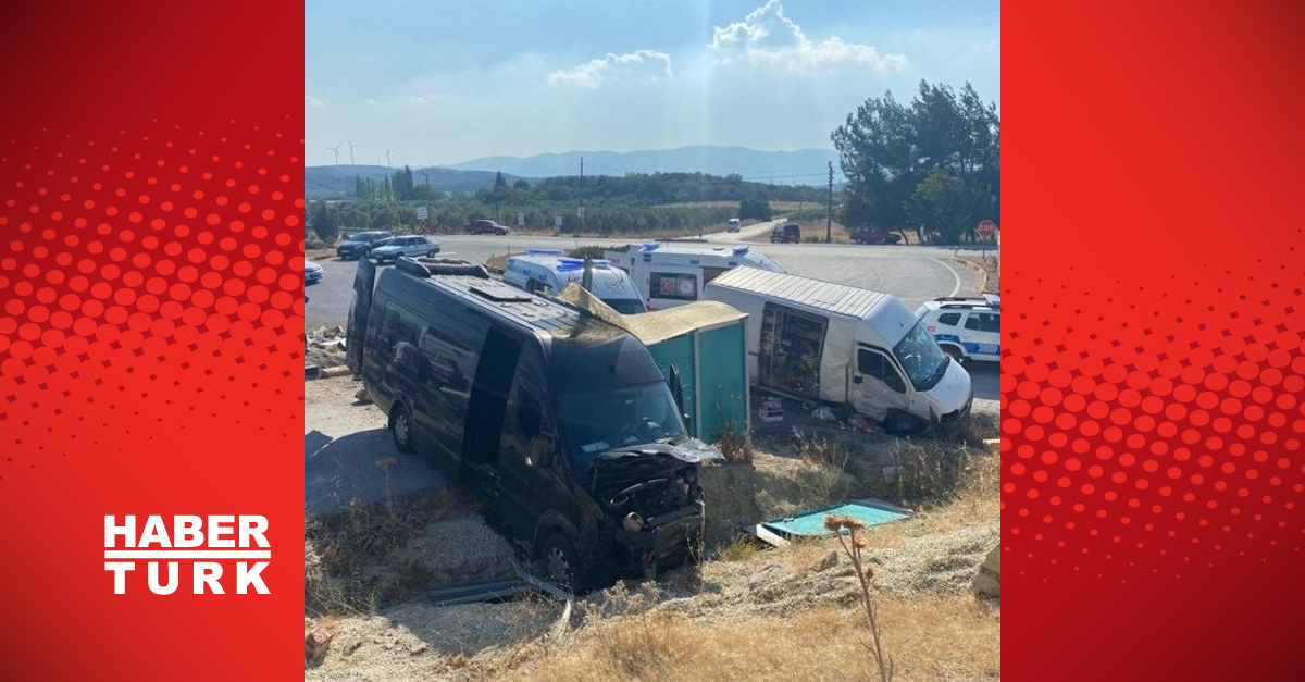 Kırkağaç’ta iki araç çarpıştı: 9 yaralı