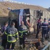 Yolcu otobüsü devrildi: 1 ölü, 30 yaralı!
