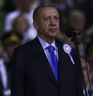 Son dakika... Cumhurbaşkanı Recep Tayyip Erdoğan, Jandarma ve Sahil Güvenlik Akademisi Başkanlığı Subay ve Astsubay Öğrencileri Mezuniyet Töreni