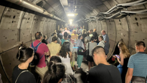 Eurotunnel Le Shuttle: Fransa'dan İngiltere'ye giden tünelde yolcular saatlerce mahsur kaldı