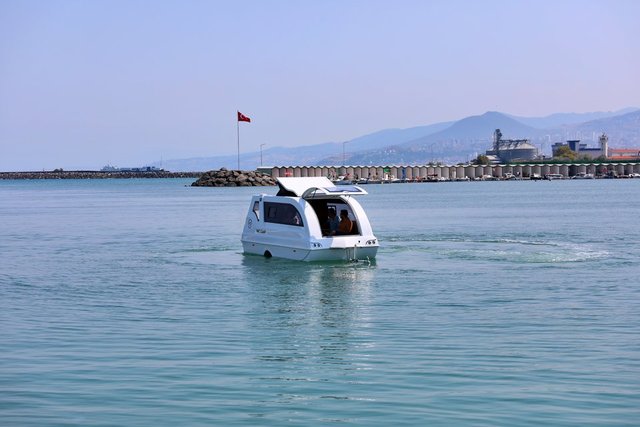 Amasyalı kardeşler karada karavan, suda yat olabilen araç tasarladı