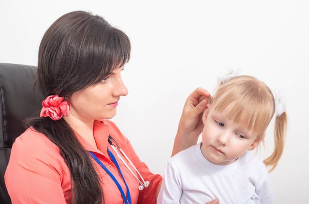 Kulak tıkanıklığı neden olur ve nasıl geçer?