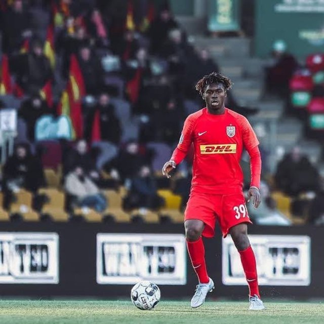 Fenerbahçe'de son dakika transfer gelişmesi Adamo Nagalo sürprizi