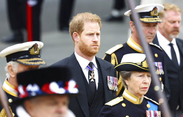 İngiltere, Kraliçe II. Elizabeth'e veda etti: İşte karelerle Kraliçe'nin Londra'daki cenaze töreni - Dünyadan Haberler